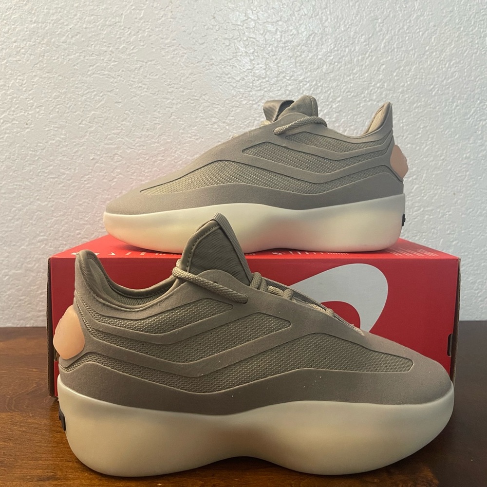 Adidas Fear of God Athletics II Basketball Low 'Putty Beige' JS0980 Men Size 7.5